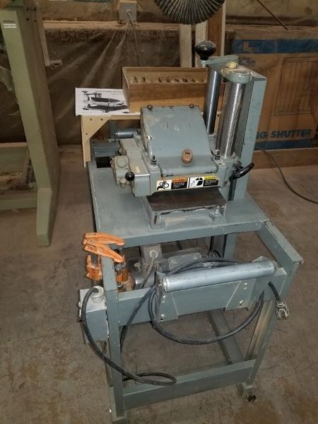 WOODWORKING EQUIPMENT AUCTION