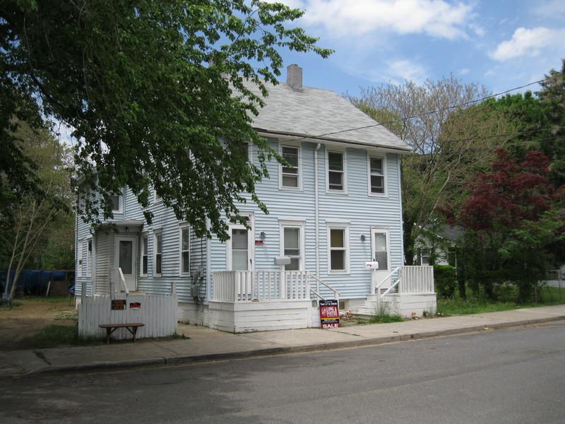 BANKRUPTCY AUCTION - CHAPTER 13 - 2 FAMILY DUPLEX