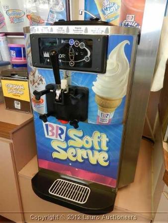 baskin-robbins-ice-cream-yogurt-store