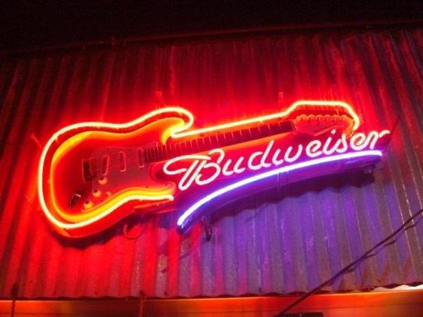 roadhouse-grill-old-fashioned-steak-house-saloon