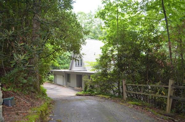 3br-3-5ba-home-in-the-nc-mountains