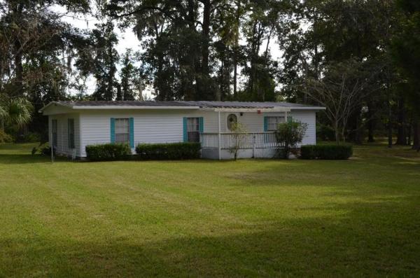 absolute-3-2-mobile-home-in-gainesville-fl