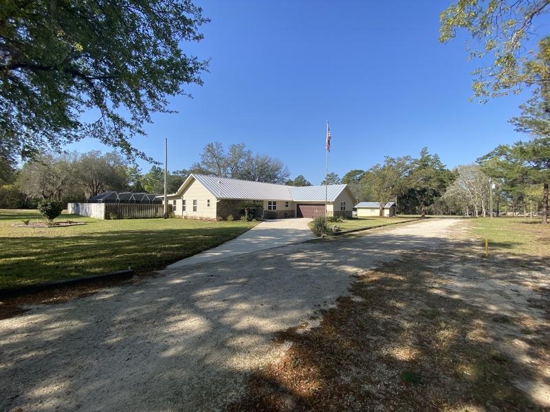 3br-2ba-home-with-pool-buildings-on-29-acres-in-interlachen-fl