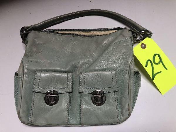 boutique-used-new-handbags