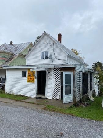 foreclosure-3br-home-10-miles-from-lake-carmi