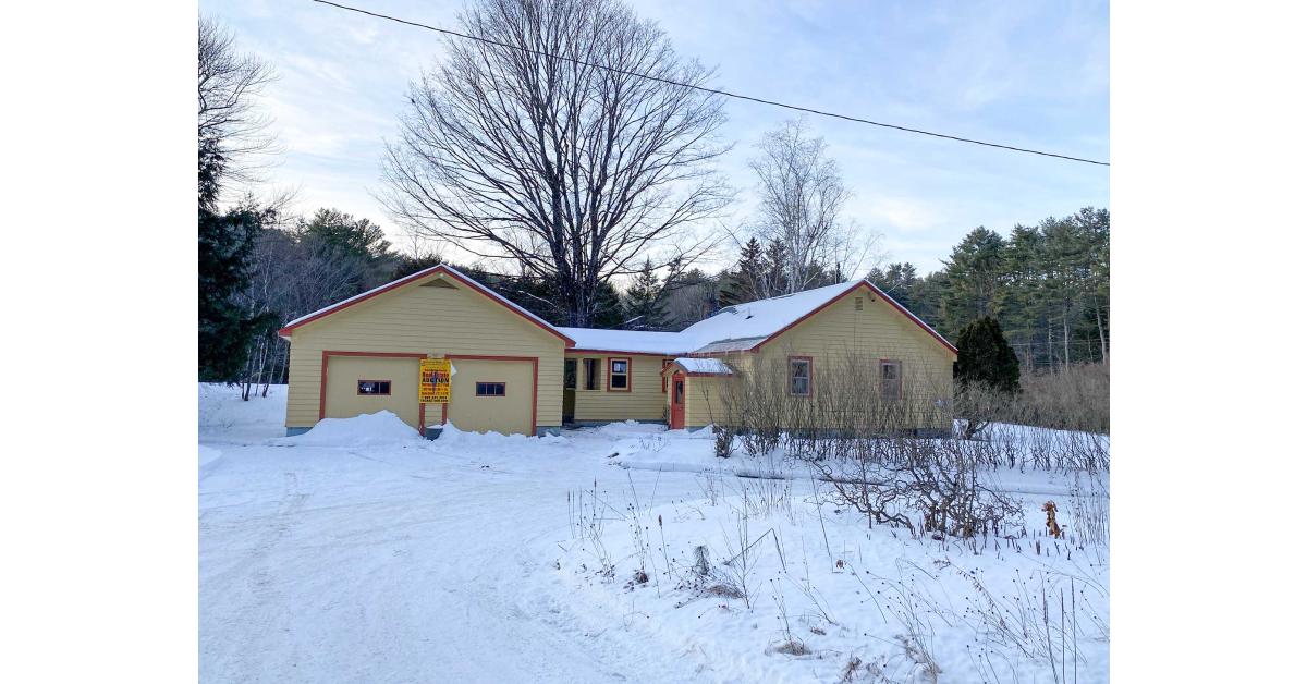 image of Foreclosure: 2BR Bellows Falls Home on 1.86± Acre - Thomas ...