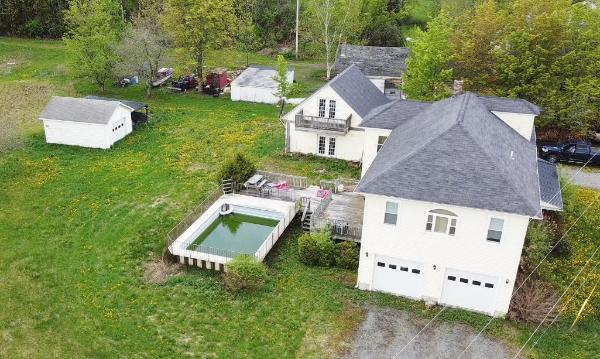 foreclosure-4br-3ba-orleans-home-on-0-92%c2%b1-acre-lot-with-pool