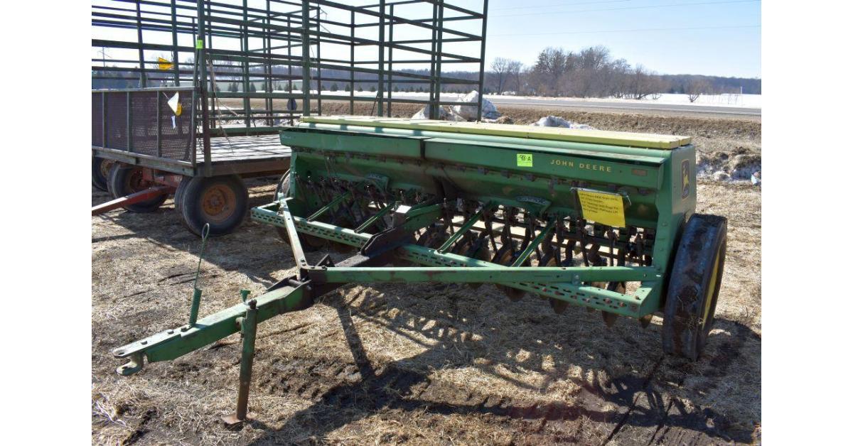 John Deere 8300 Grain Drill 10 Grass Seeder Maring Auction Co 2094