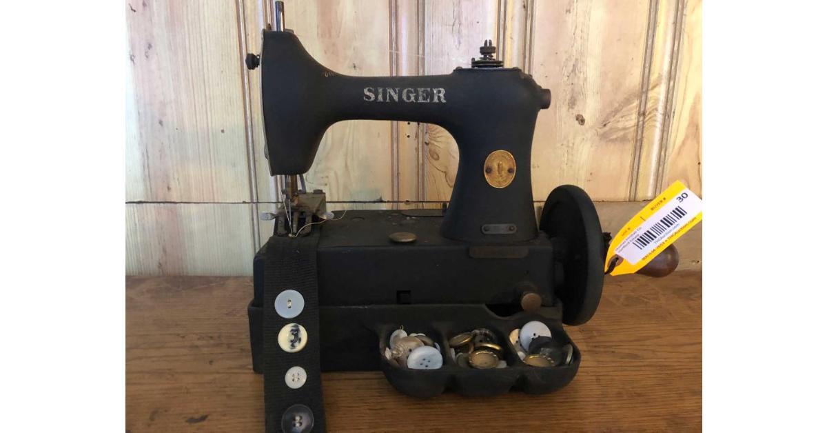 Sewingmachine Singer 4662