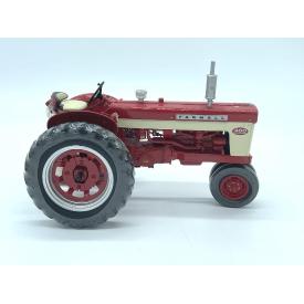 TOY TRACTORS │ COLLECTIBLES │ ANTIQUES │ VINTAGE TOYS │ AND MUCH MORE