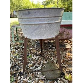 VINTAGE OUTDOOR FURNITURE │ WROUGHT IRON FENCE │ FOUNTAINS │ CAST IRON BATH FIXTURES │ MORE
