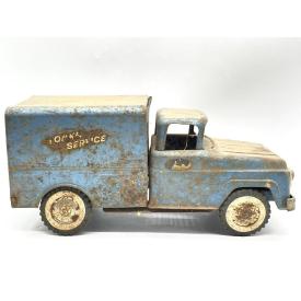 VINTAGE TOYS ~ LICENSE PLATES ~ AND COLLECTIBLES!