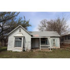 4 BANK OWNED PROPERTIES - INVESTMENT POTENTIALS IN WELLINGTON, KS