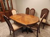 Diningroom Table and Chairs