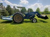 Ford 4000 Tractor w/Loader