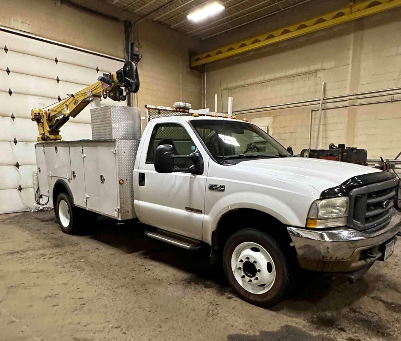 2002 Ford F-550 With Hydraulic Crane, 2007 Ford F-450, Lawncare & Snow Removal Equipment