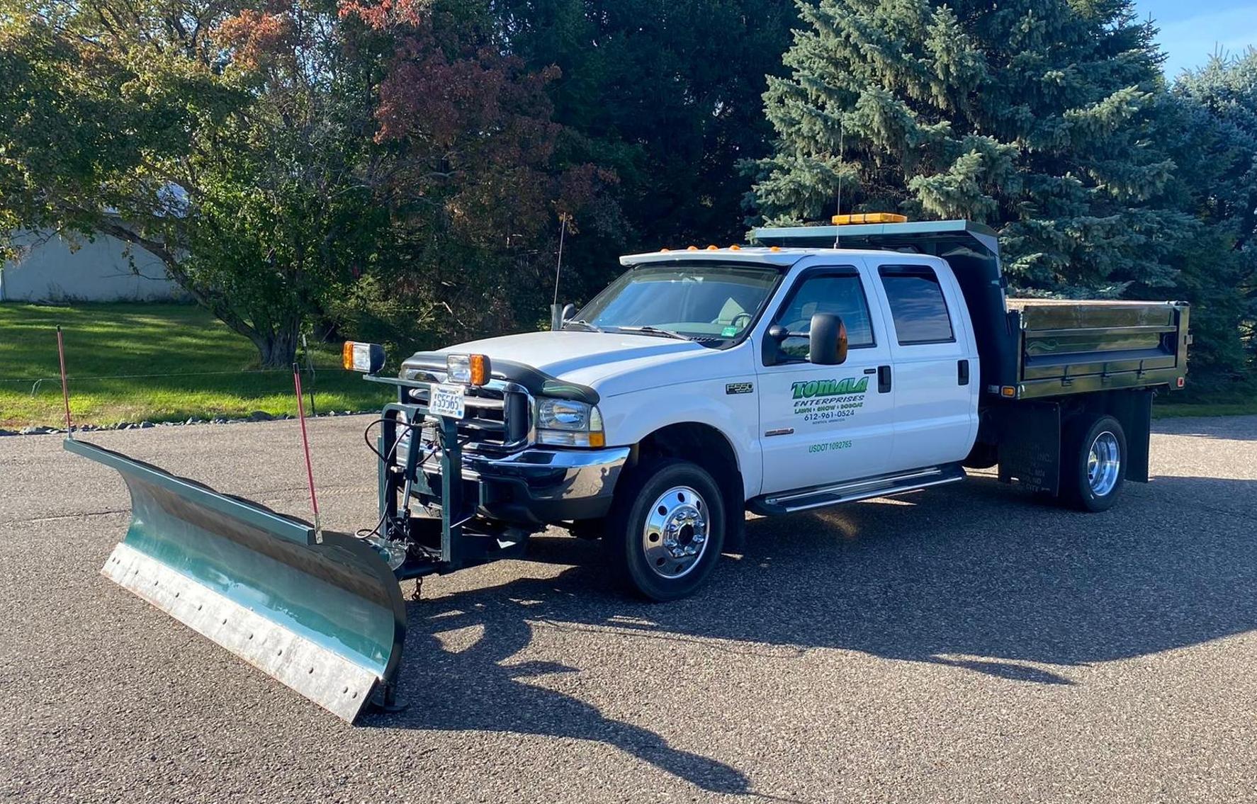 2004 Ford F-550 XLT Dump Truck With Plow