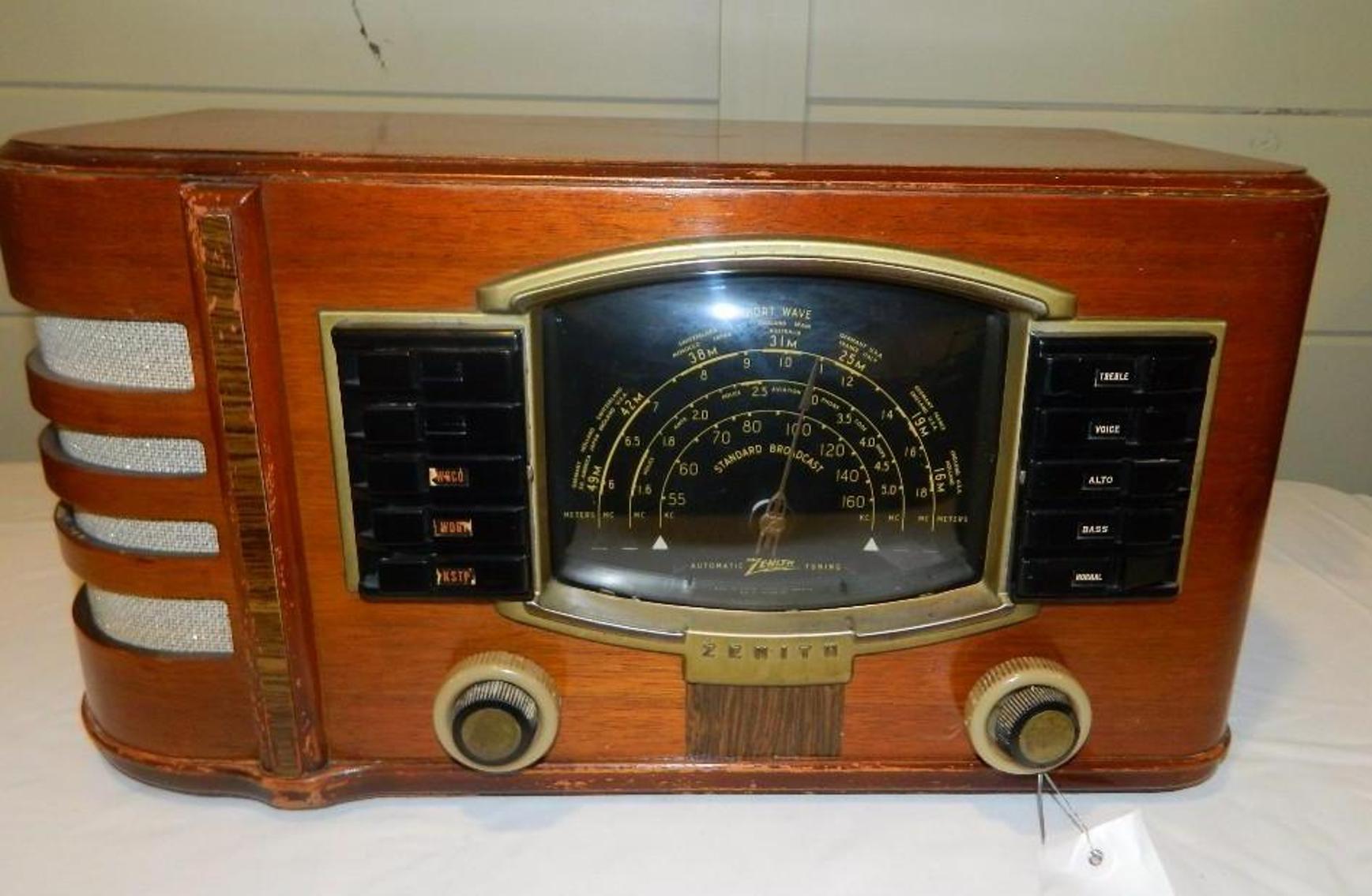 Antique Radio Collection