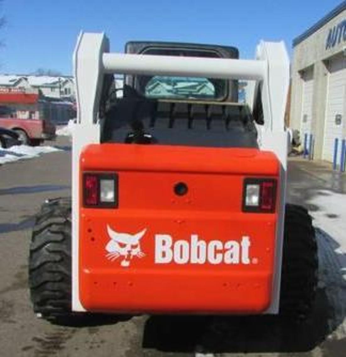 2010 Bobcat S330