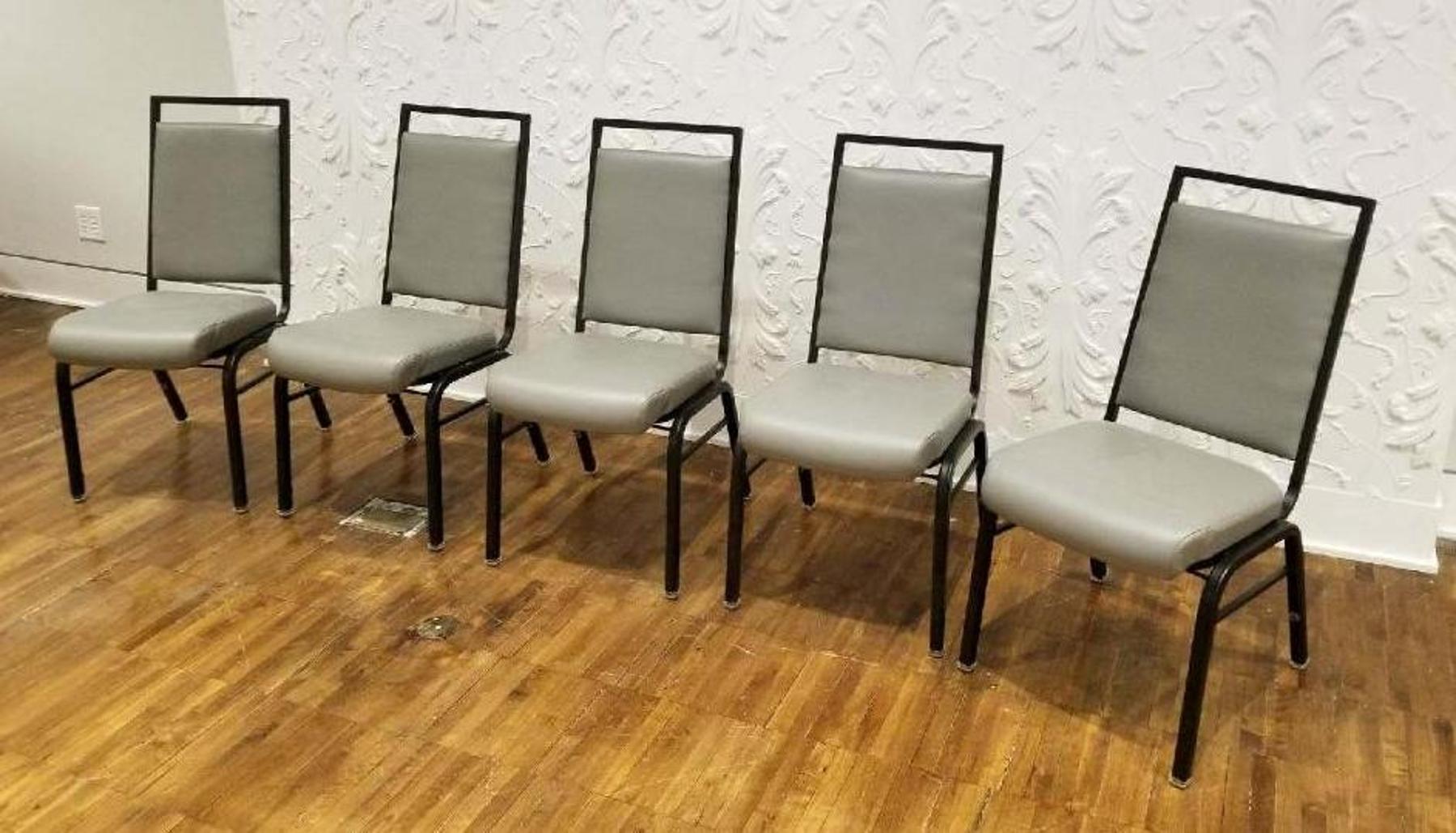 300 Bertolini Fine Dining Stacking Chairs