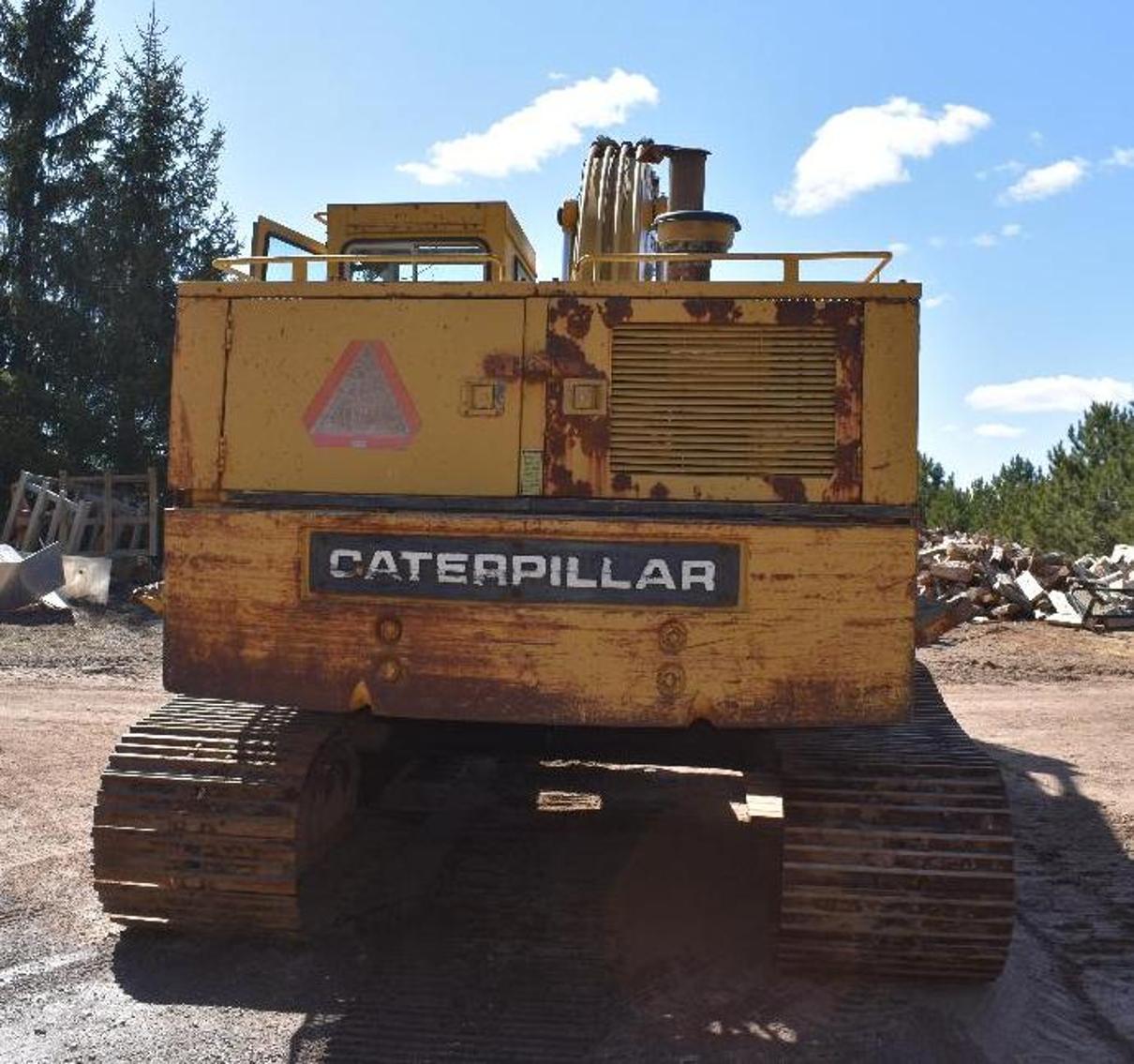 Cat 225 Excavator