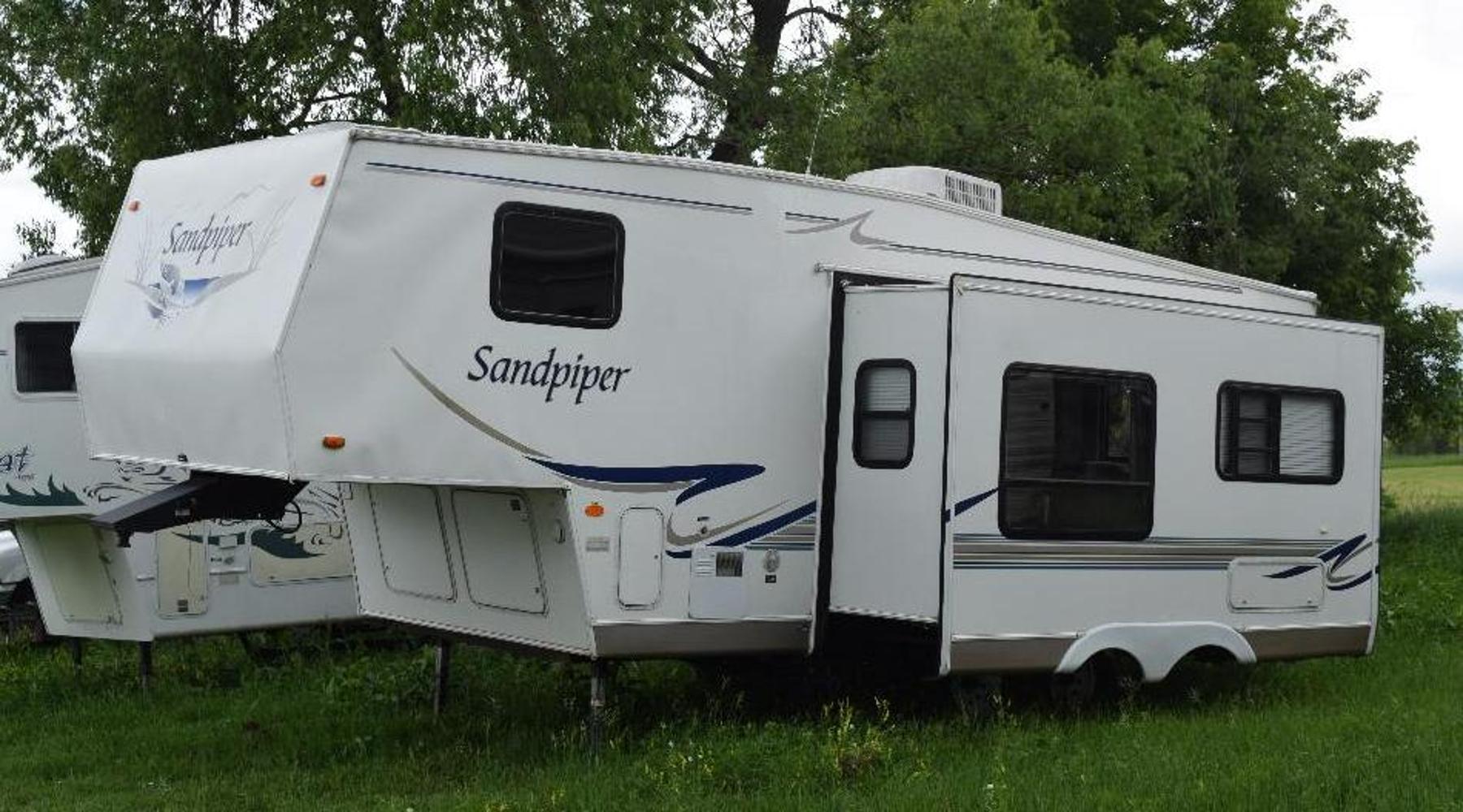 (12) Campers: (4) 5th Wheels & (8) Travel Trailers