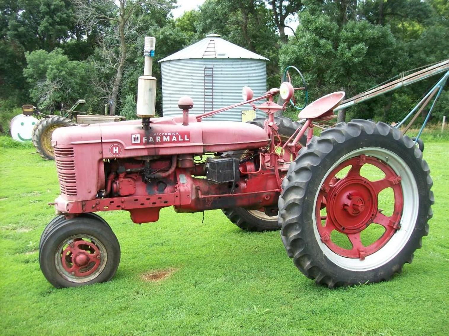 Area Farmers Equipment Auction: East Gary, SD