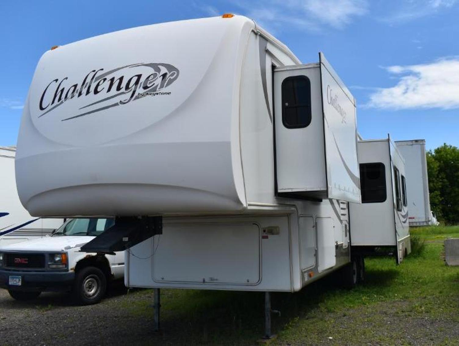 (14) Units: (6) 5th Wheels, (7) Travel Trailers and (1) Motorhome