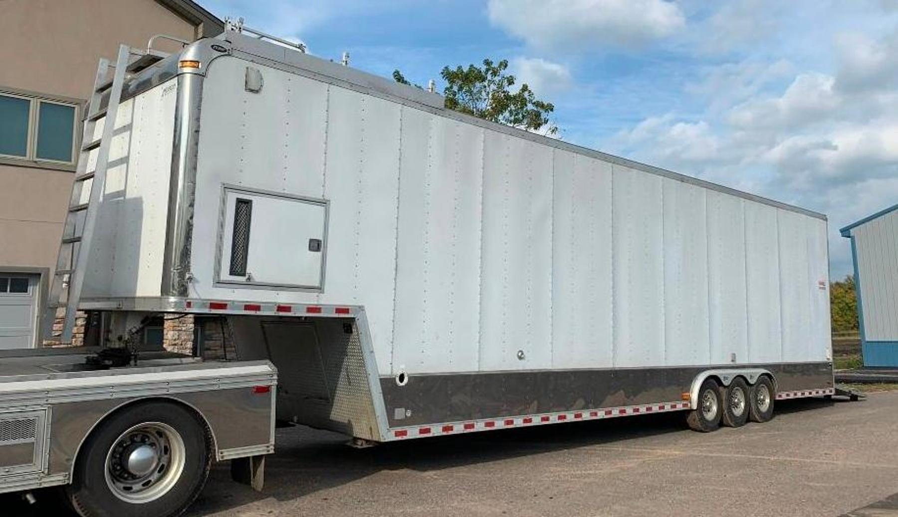 Utility Contractor Trucks & Trailers, Toterhome With Race Trailer, Tools & Sporting Equipment