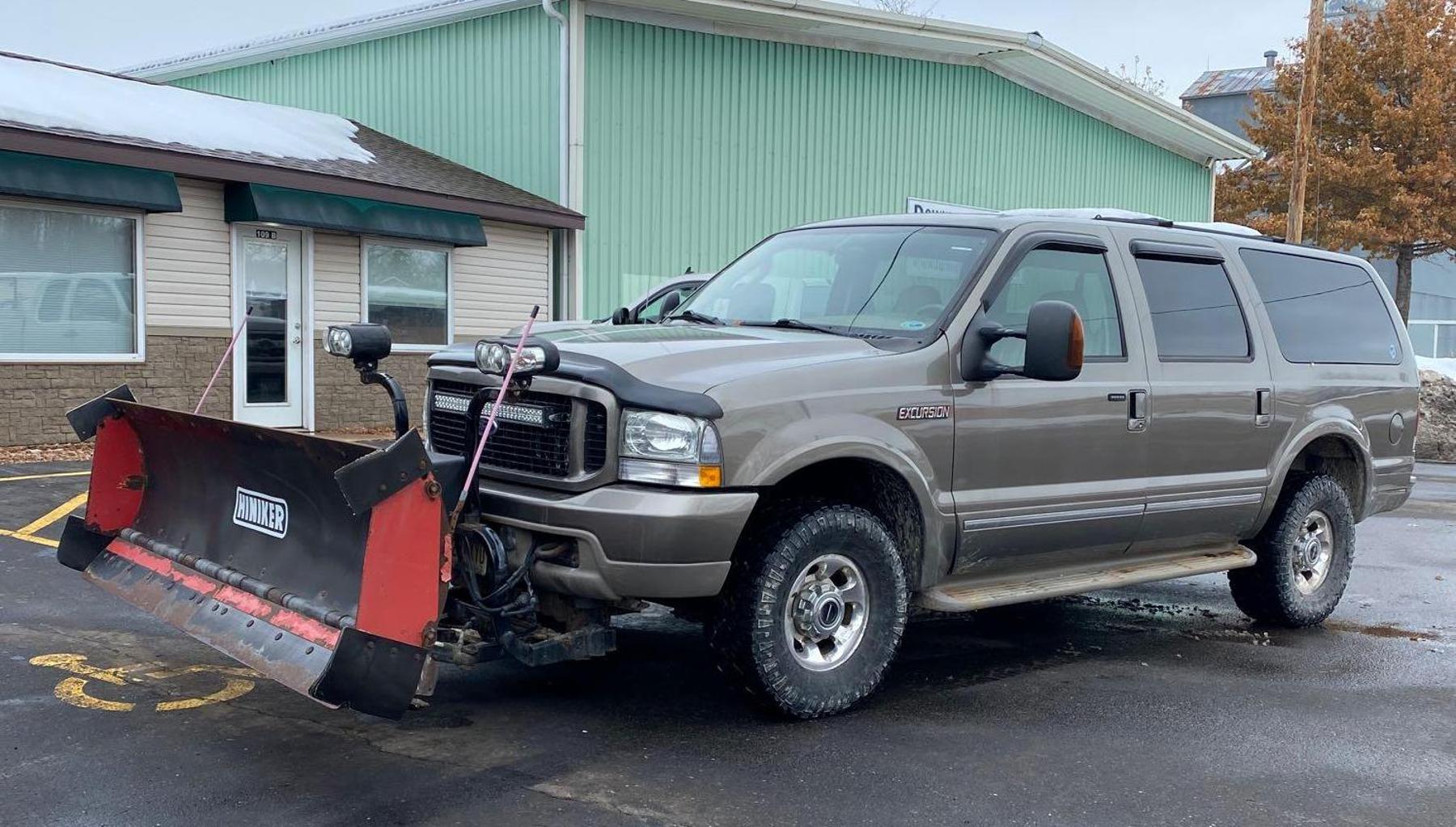 2004 Ford Excursion Limited 4WD With Hiniker C Plow & 2009 Ford E-350 Super Duty Box Truck