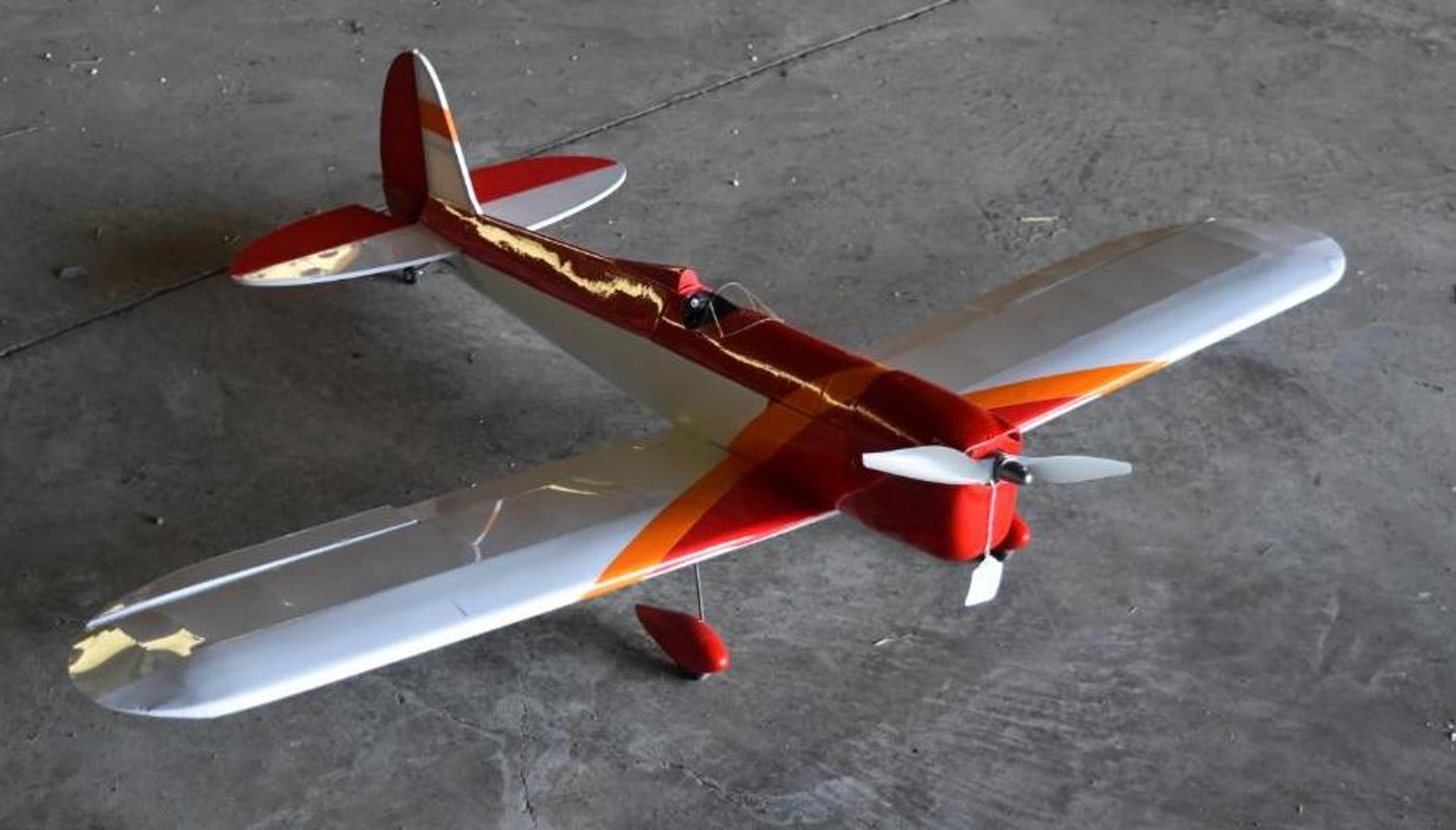 (10) RC Airplanes