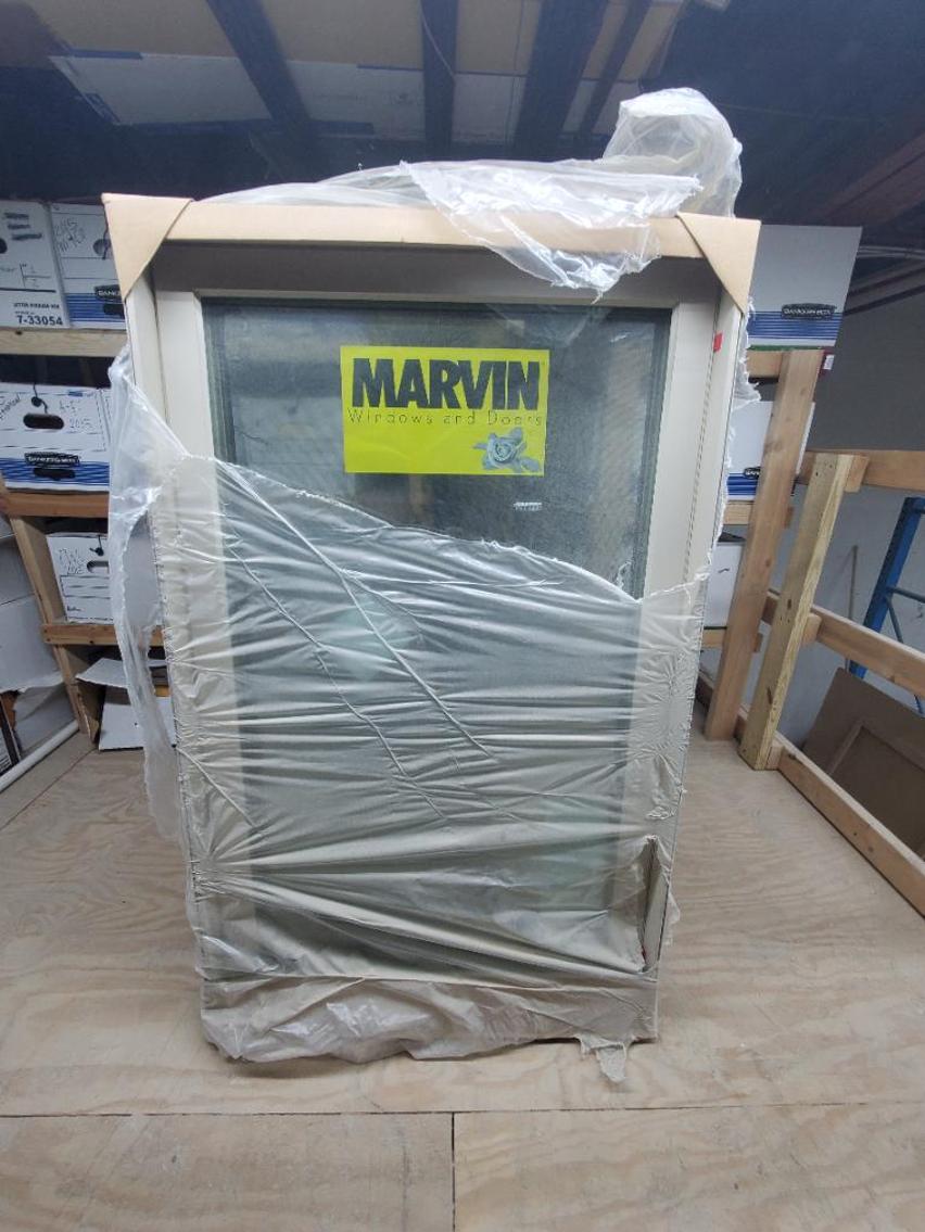 Surplus New Marvin Windows, Versetta Stone, 2017 Sawtrax C52VP Vertical Saw