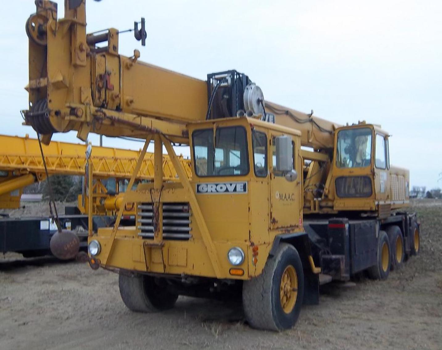 Surplus Construction Equipment: Loaders, Excavators, Cranes, Semis, Trailers, Vehicles