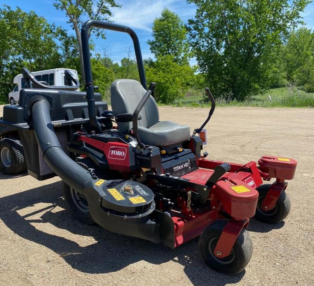 Northwoods Auction Co. Lawn Mower & Equipment Auction