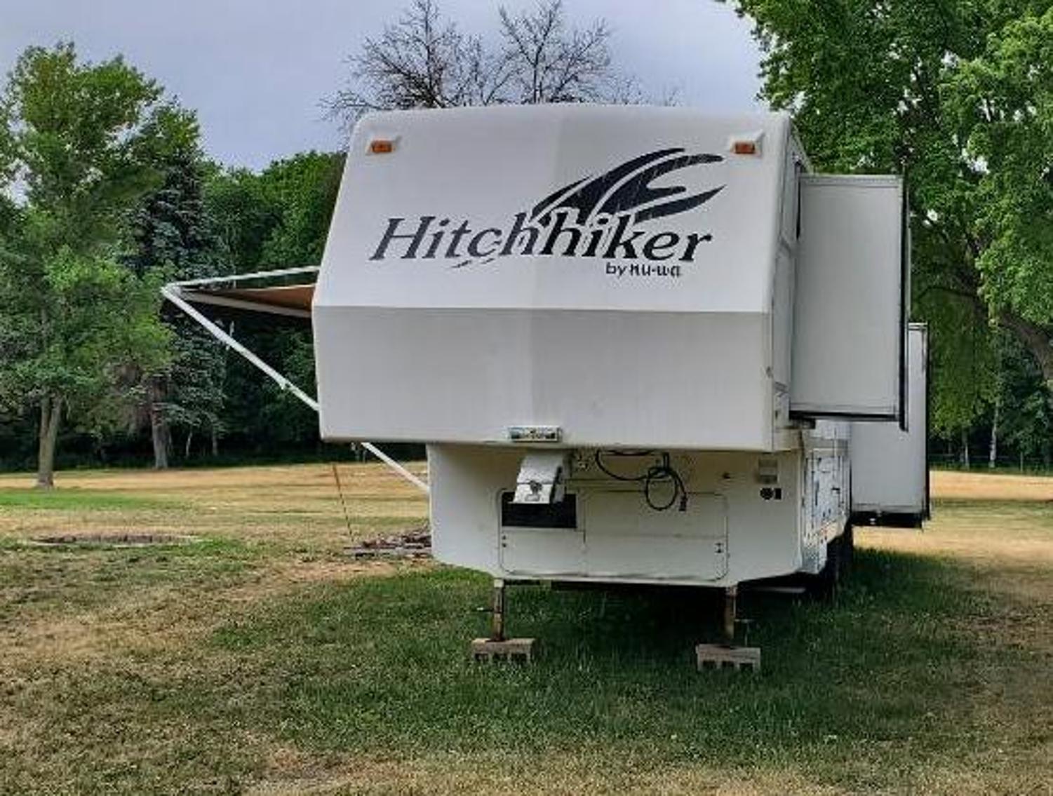 1994 Hitchhiker 5th Wheel Camper