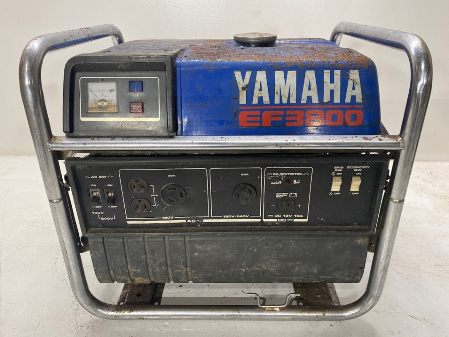 Personal Property Liquidation Auction: Small Engines, Tools and Vintage Items