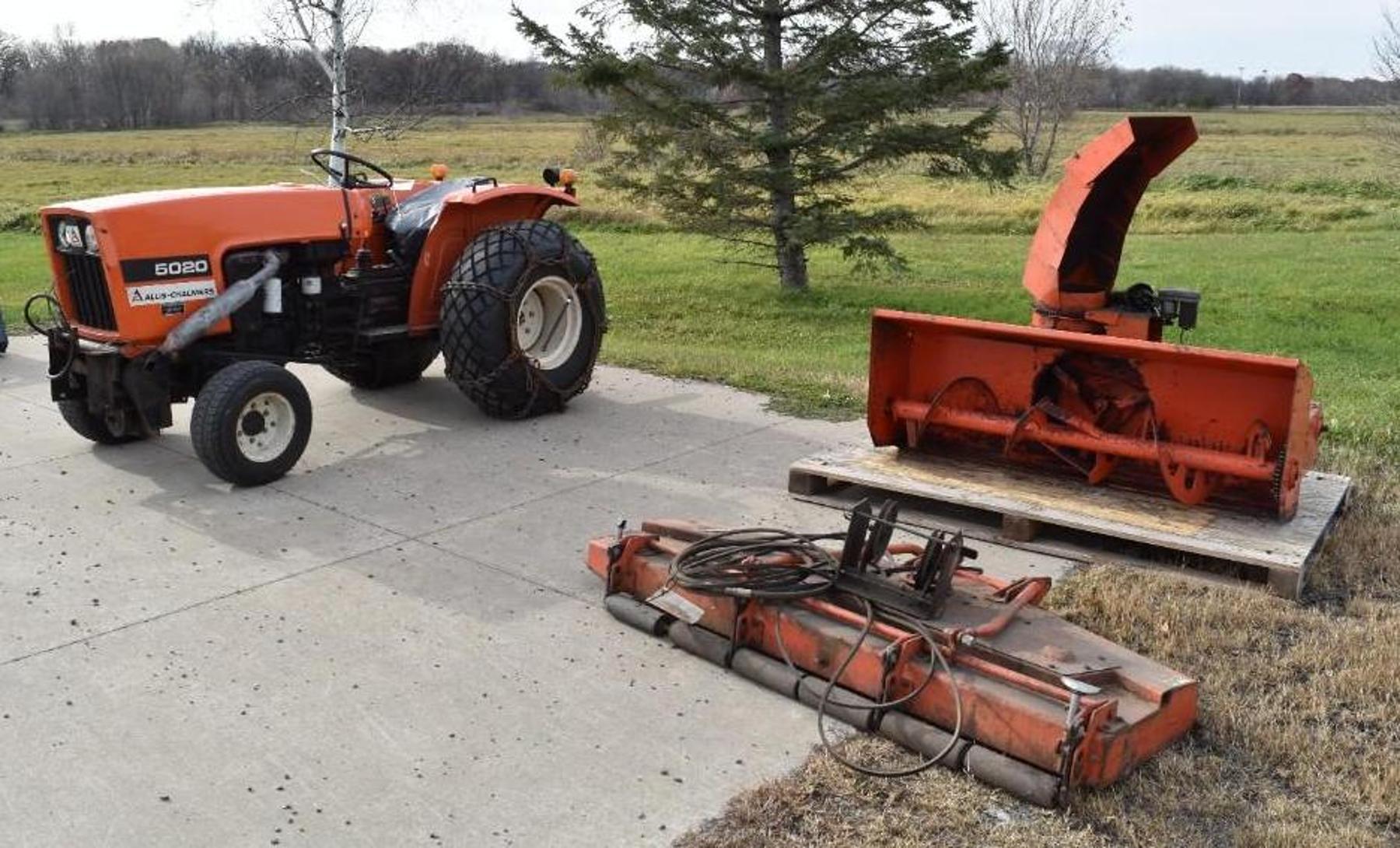 Allis Chalmers 5020 Tractor With Attachments & 1999 Felling 18' Car Hauler
