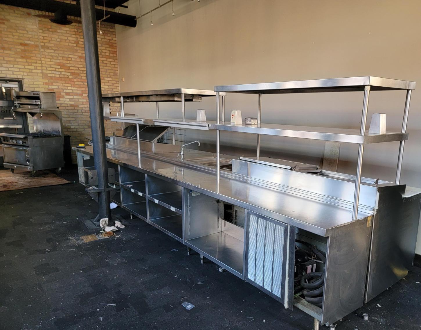 Hot Dog Stand & Surplus Restaurant Equipment: Fargo, ND