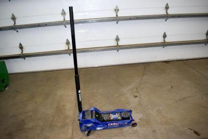 carlyle-tools-by-napa-3-5-ton-professional-low-profile-floor-jack
