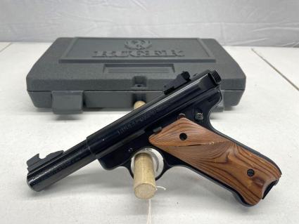 ruger-mark-ii-target-pistol-22cal-lr-2-magazines-with-hard-case-sn-221-74201