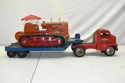 1950s-tonka-truck-and-lo-boy-trailer-with-product-miniatures-ihc-crawler-with-rear-winch-23