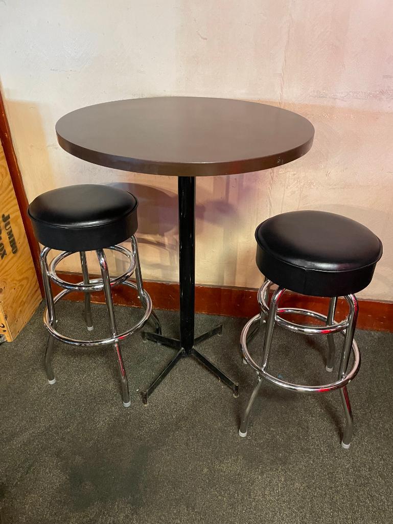 high-top-pub-table-w-2-swivel-bar-stools-30in-round-41-5in-high