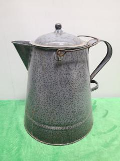 vintage-graniteware-enamel-coffee-pot