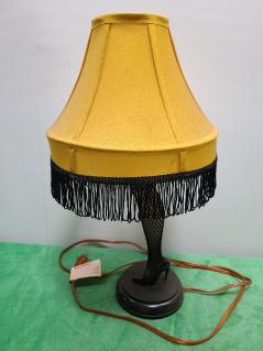 leg-lamp