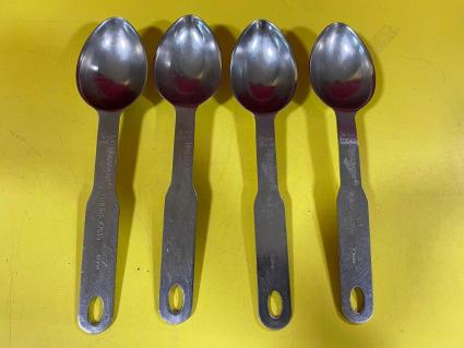 lot-of-4-vollrath-hd-stainless-steel-1-8-cup-measuring-spoons-no-47055