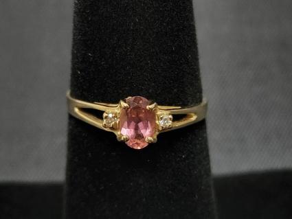 10k-gold-ring-1-5g-w-pink-oval-gemstone-diamonds-size-6