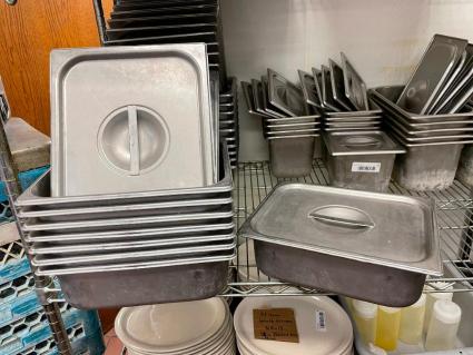 lot-of-8-1-2-size-steam-table-pans-w-lids-4in-d-10x