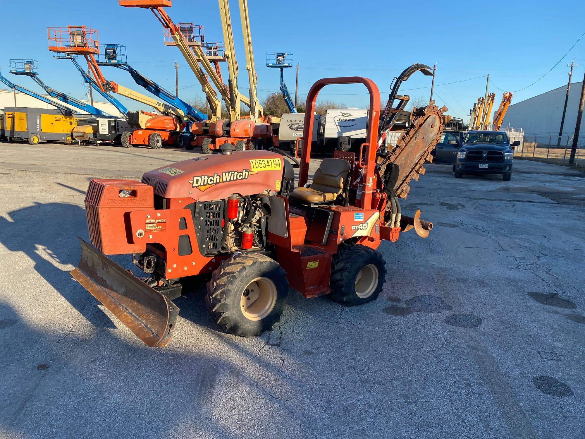 2016 DITCH WITCH RT45 TRENCHER SN:CMWRT45XHH0003430