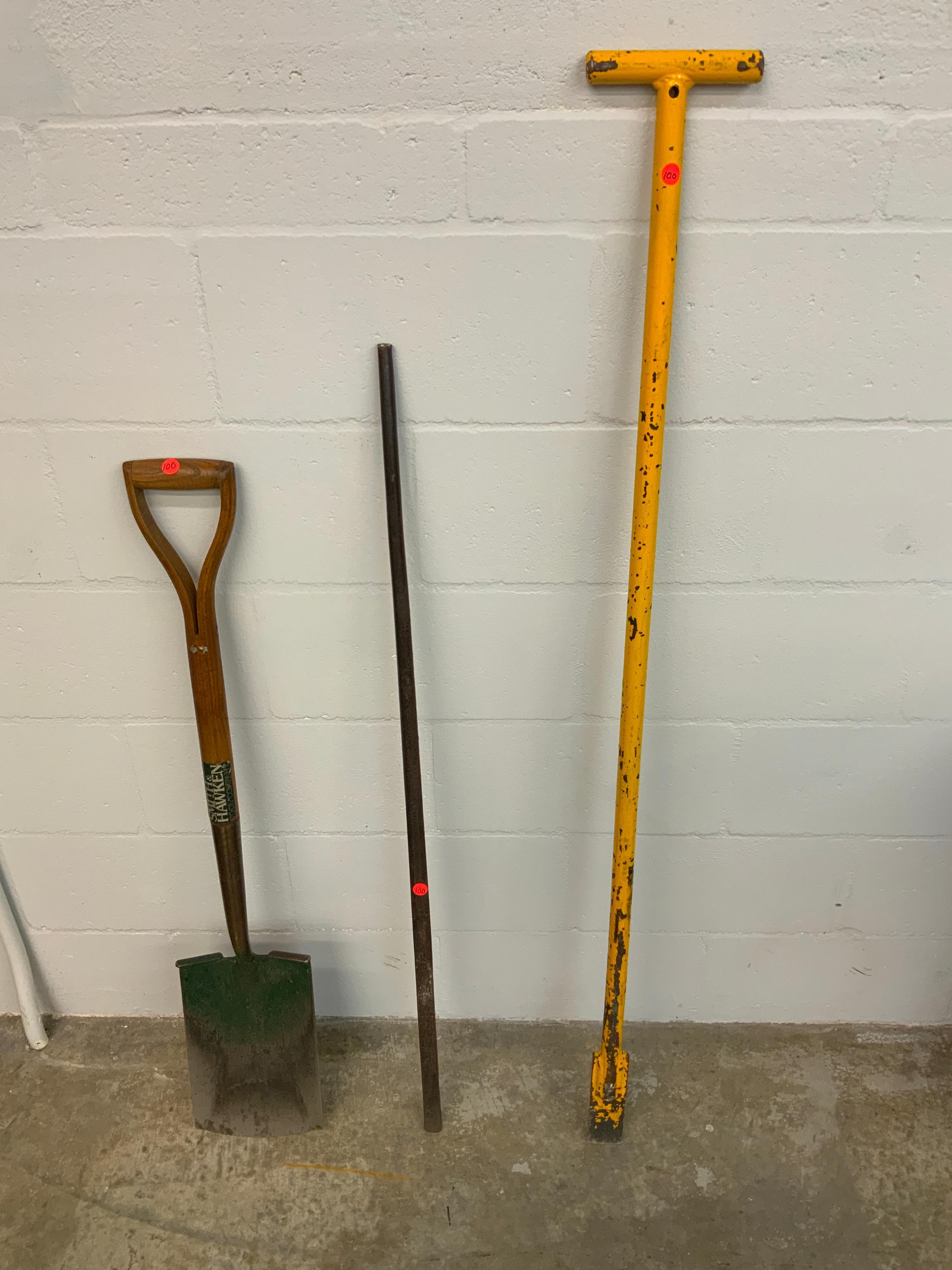 (2) PRY BARS AND A D HANDLE SQUARE SHOVEL SUPPORT