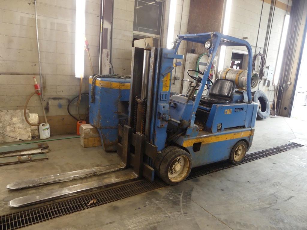 CLARK LIFT C80 FORKLIFT SN:7888211167 Powered By LP